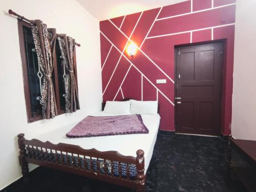 Swarna tourist home - Munnar