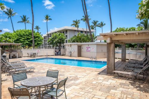 Kihei Akahi #C-520 Tastefully Updated, Corner Studio on 5th Floor, A/C in 基黑