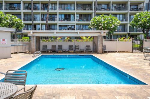 Kihei Akahi #C-520 Tastefully Updated, Corner Studio on 5th Floor, A/C in 基黑