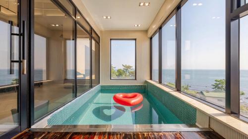 Guestroom, Pohang Sausalito by B-Class Pool Villa in Pohang-si