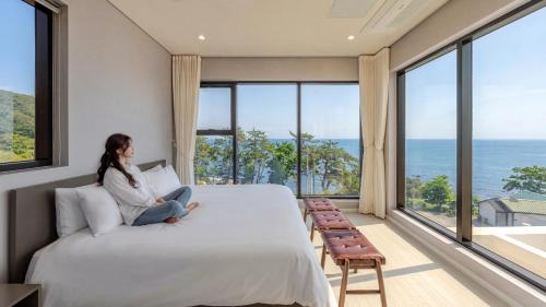 Pohang Sausalito by B-Class Pool Villa in Pohang-si