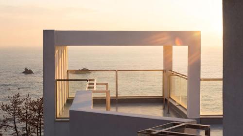 Exterior view, Pohang Sausalito by B-Class Pool Villa in Pohang-si
