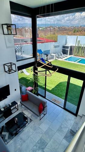 Casa privada con alberca, Rooftop con Jacuzzi - Oaxtepec in Corral Grande