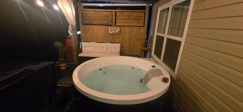 Hot tub, Cozy Basement Suite in Lower Sackville