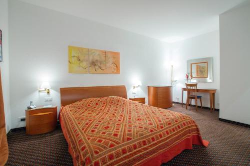 Hotel Swiss House - image 8