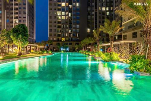 Hot tub, West Gate Park in Binh Chanh