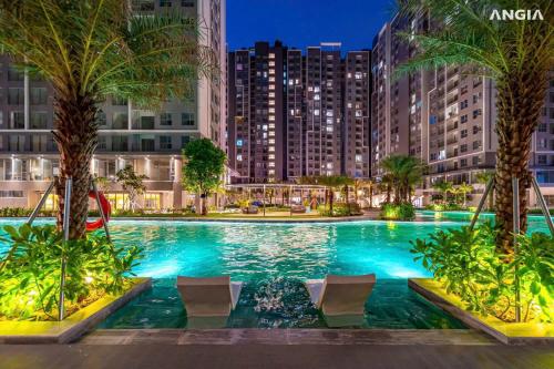Hot tub, West Gate Park in Binh Chanh