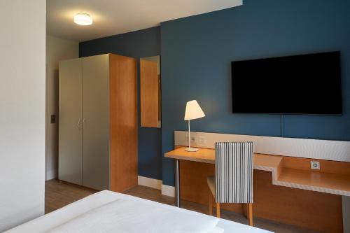 Four Points Flex by Sheraton Kiel - Tap to explore photos