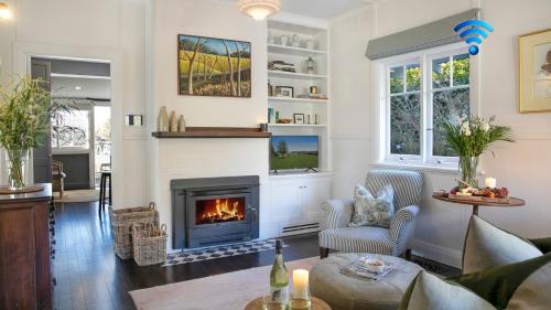 Werona Cottage - enchanting home - Kangaroo Valley Werona Cottage - enchanting home - Kangaroo Valley