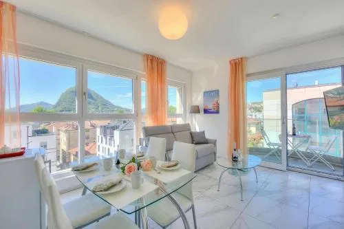 Attico al Parco: Penthouse in Lugano | Balcony, A/C & 2 min from Lake - Happy Rentals in Lugano, Schweiz