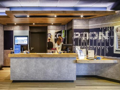 ibis Budget Courbevoie Paris La Défense Hotel de charme Courbevoie