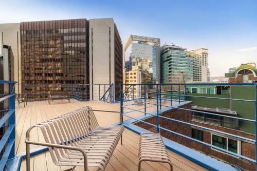 バルコニー/テラス, スソン ゲストハウス クァンファムン ミョンドン (Soo Song Guesthouse Gwanghwamun Myeongdong) in 光化門