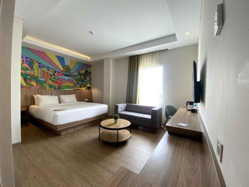 MaxOneHotels.com @ Kota Harapan Indah Bekasi in Bekasi
