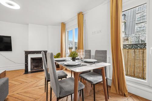 Paris 1st 1BR Apartment Near Louvre Free Netflix - image 14