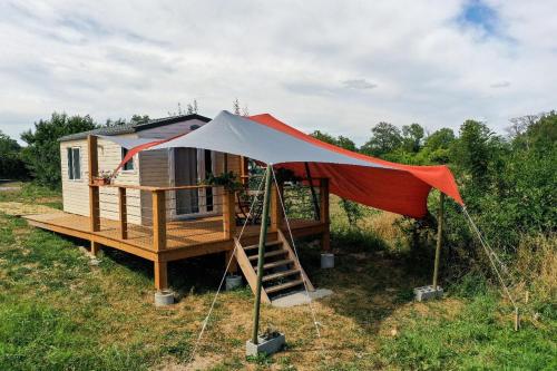 Exterior view, Roue d'escampette Gite d'etape et cycliste - Village vacances pour tous in Chenerailles