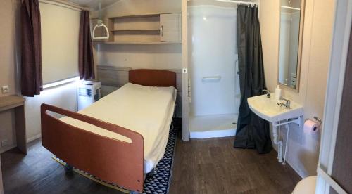 Roue d'escampette Gite d'etape et cycliste - Village vacances pour tous in Chenerailles