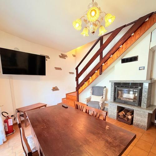 A un passo dalle isole Borromee e Stresa in 韋佐