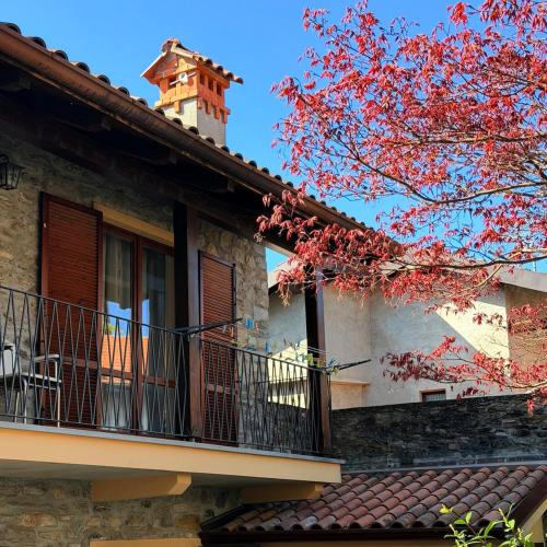 A un passo dalle isole Borromee e Stresa in 韋佐