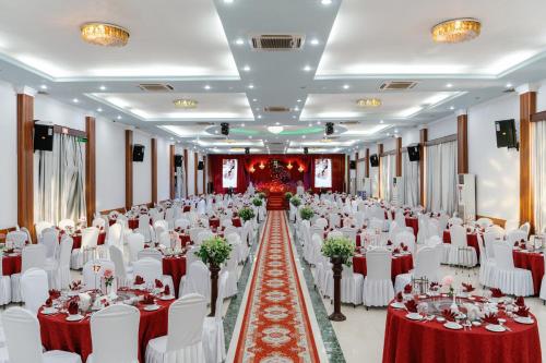 レストラン, Sao Mai Hotel in カオ ラン（ドンタプ）