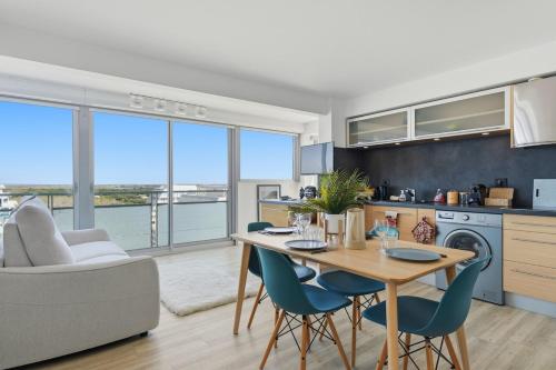 Panoramic Sea View Top-Floor Waterfront Apartment
