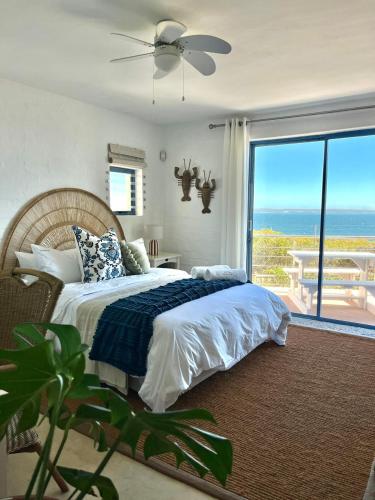 Endless blue ocean view escape in Paradise Beach