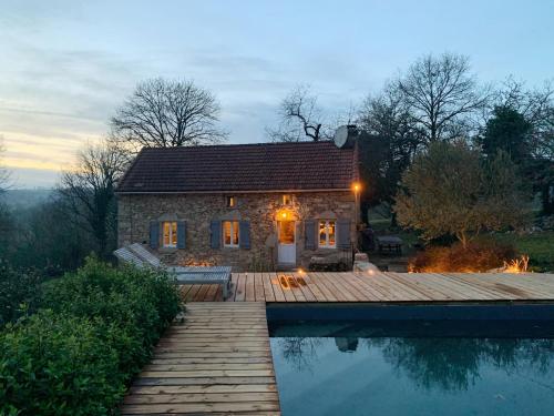 Maison de charme en Aveyron in 拉富伊拉德