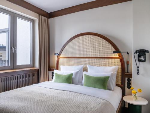 room detail thumbnail 0