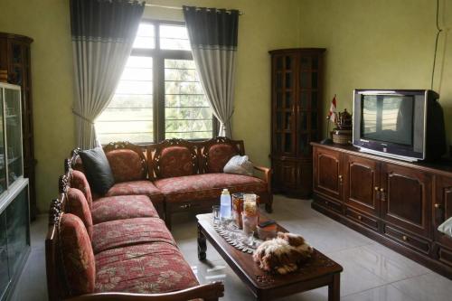 Exterior view, NH Homestay in Kabat