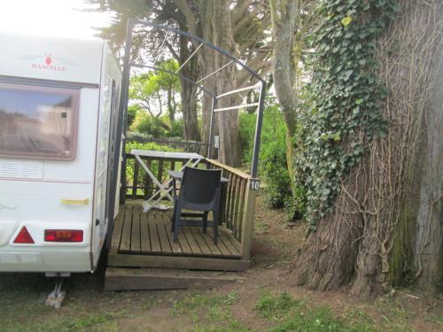 caravane 2 personnes au camping de kerivoas - Camping - Audierne
