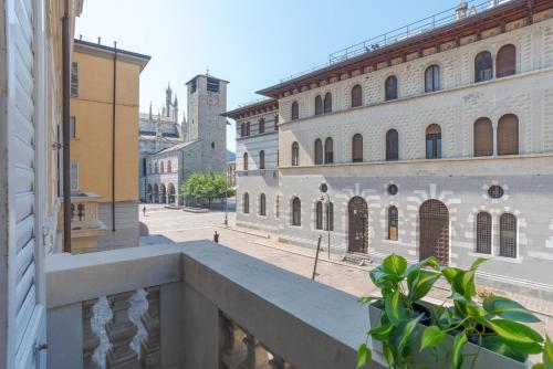 Loggia Visconti - by MyHomeInComo 2