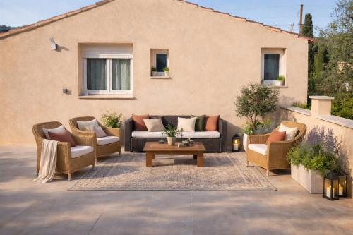 VILLA BANDOL PROCHE du PORT et DES PLAGES in 勒庫爾薛