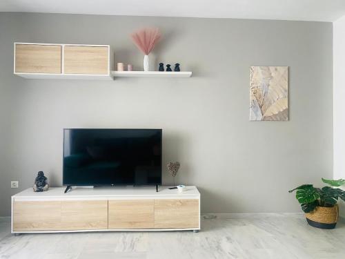 Apartamento con Parking y Wifi a 2 min Playa Los Lances