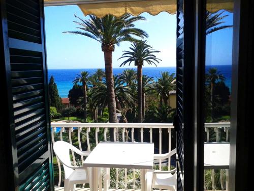 Savoia Apartments, Genova
