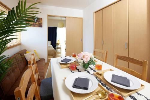 Taanya's House, Tokio