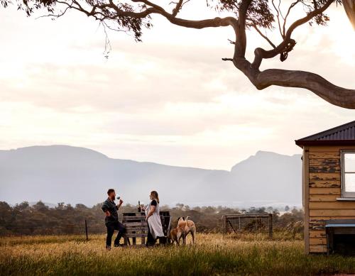 Tuvākā izklaides vieta, Hounds Run Vineyard - Tiny House in the Grampians in Great Western
