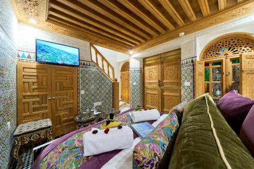 room detail thumbnail 1