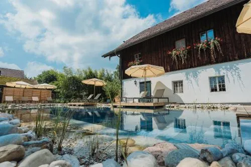 Der Schlosswirt zu Anif - Biedermeierhotel und Restaurant in Anif, Österreich