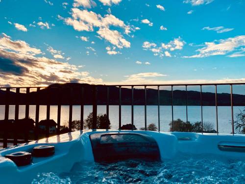 ORANGE LOUNGE Attersee 3