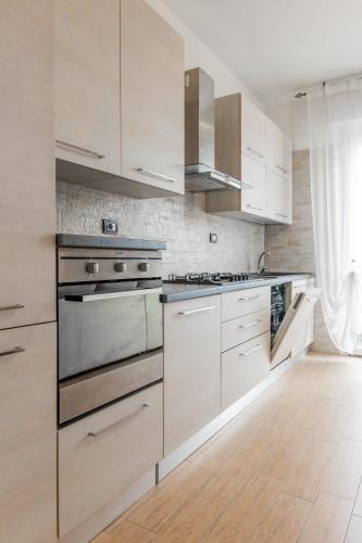 Senna Apartment - Near Ferrari & Maranello - Self check in H24 - 6 Sleeps in ฟิออราโน โมเดเนเซ