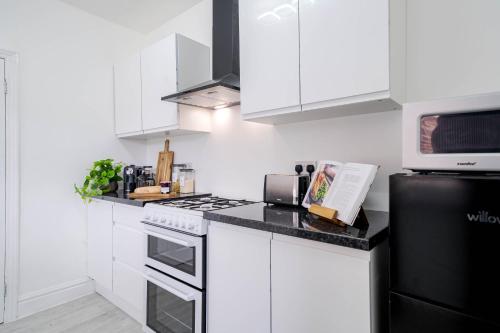 Instalaciones, Spacious 3-Bedroom House in St Helens by Eason Stays, Ideal for Families & Business Travellers with  in St Helens