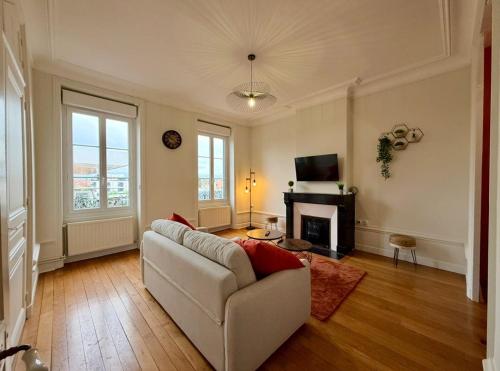 Face gare - Appartement Haussmannien 301 - 1 Chambre in Roanne