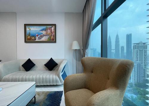 CLASSY SUITE's BY E A T O N KLCC - main image