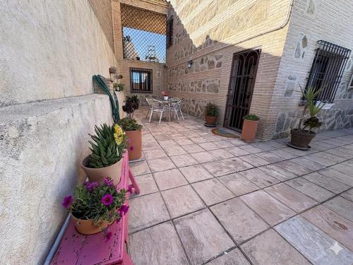 Casa La Bienvenida con patio y aparcamiento - Apartamentos Aloha Toledo gîte à louer Nambroca