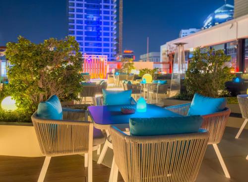 Ресторан, Southern Sun Abu Dhabi Hotel in Абу-Даби