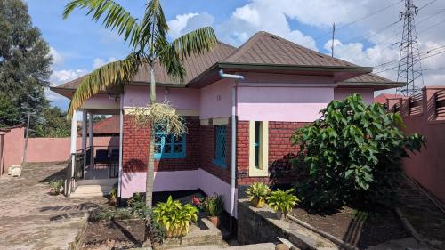 Calm Guest House in 魯亨格里
