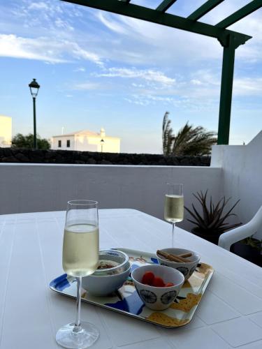 Casa Iris Ground Floor 2BR Apt Pool Walk to Beach & Town