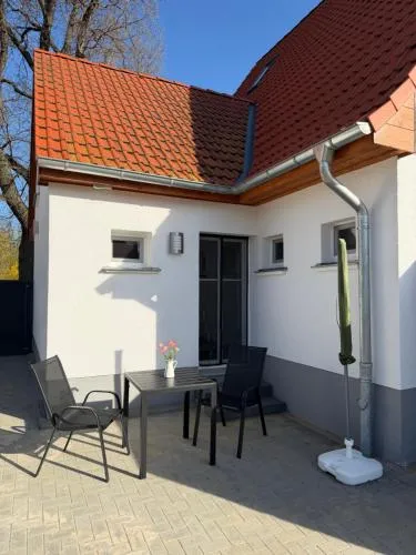 Ferienhaus Constanze Mücheln am Geiseltalsee Maisonette Appartement für 2 Personen, Freisitz, Garage in Stöbnitz, Deutschland
