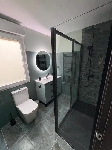 Bathroom, Suena Toledo- Apartamentos turisticos con piscina in Vistahermosa