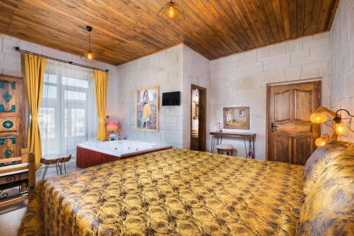 room detail thumbnail 1