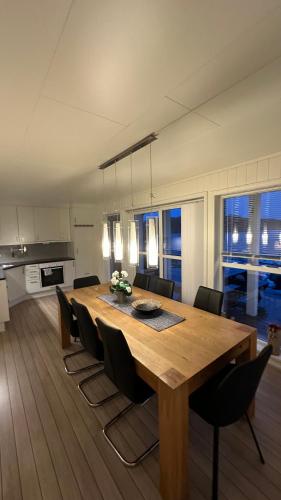 Heggøy rorbuer in Alveim